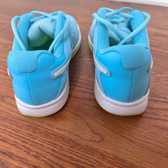 Women's Nike Air Vapor Advantage Court Shoes Sz. 7.5 Great for Pickleball! - Picture 5 of 5